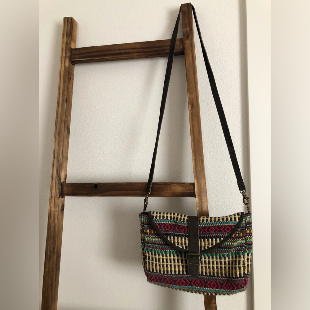 Boho crossbody yarn stitched with leather purse
